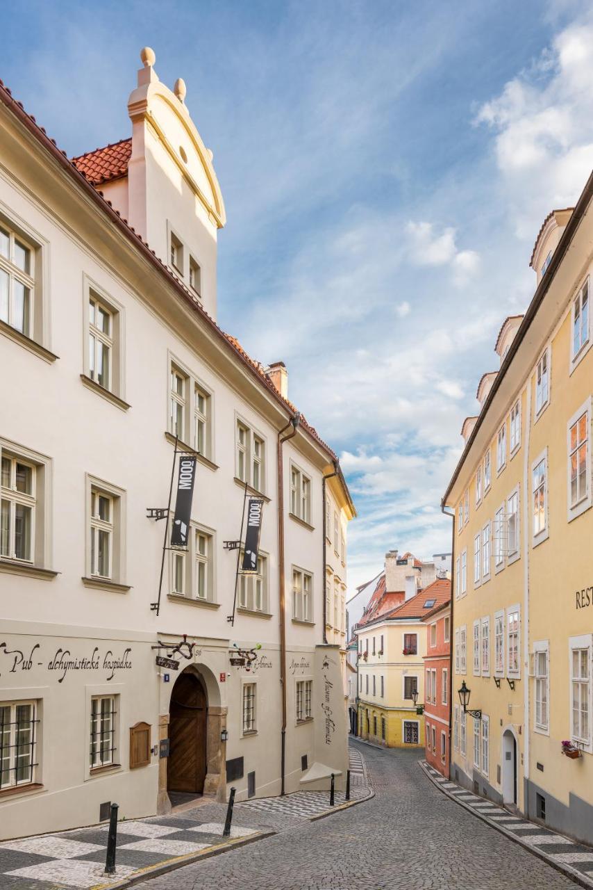 Mooo By The Castle Aparthotel Prague Exterior photo