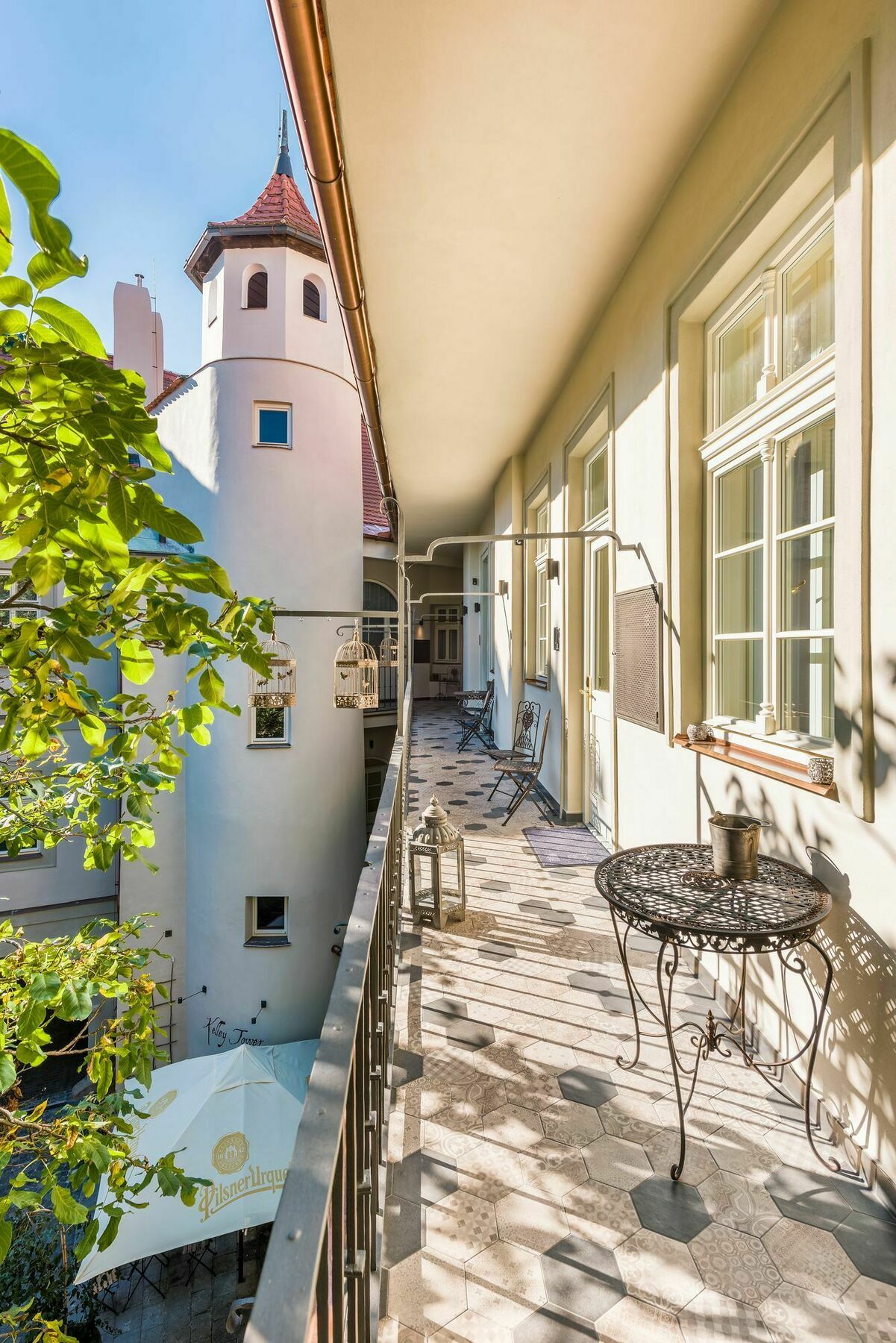 Mooo By The Castle Aparthotel Prague Exterior photo