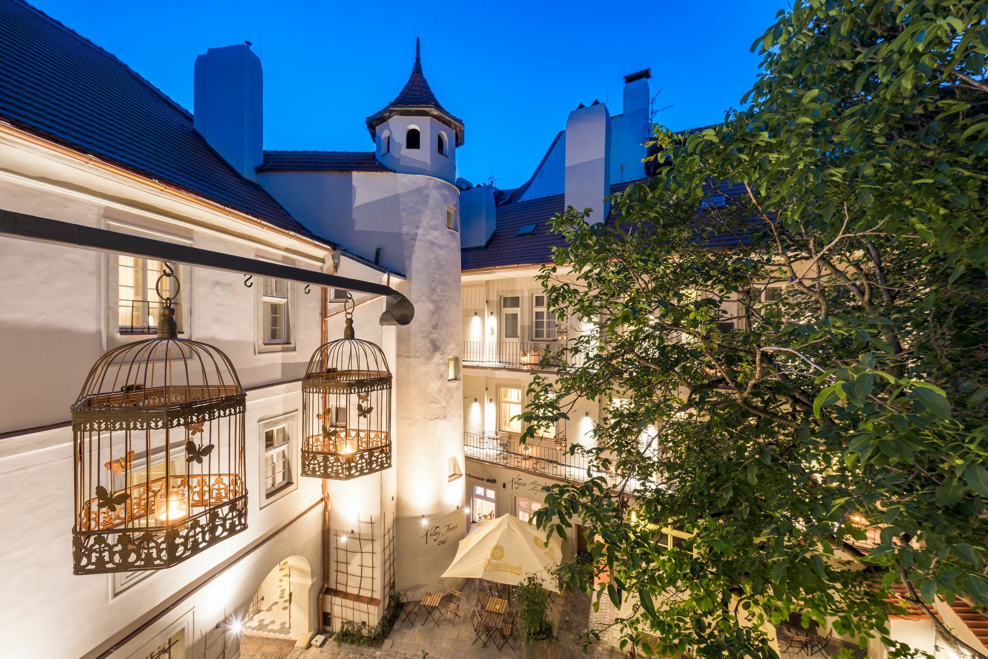 Mooo By The Castle Aparthotel Prague Exterior photo