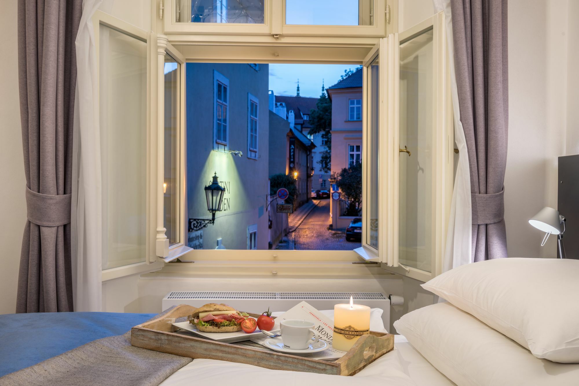 Mooo By The Castle Aparthotel Prague Exterior photo